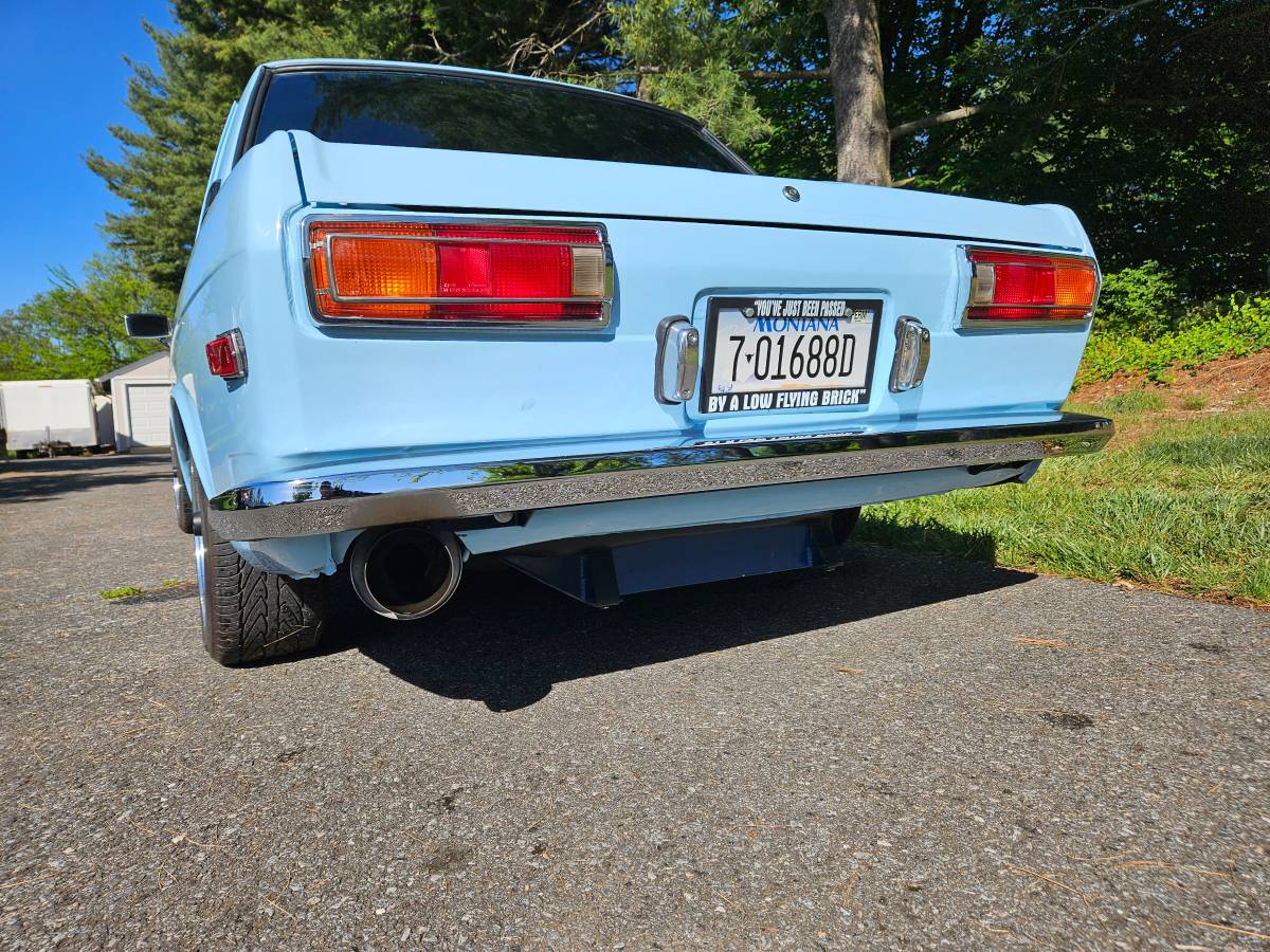 Datsun-510-1971-blue-9