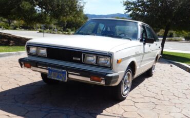 Datsun-510-1980-Hatchback-2