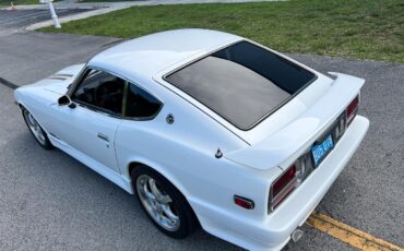 Datsun-Z-Series-1976-coupe-12