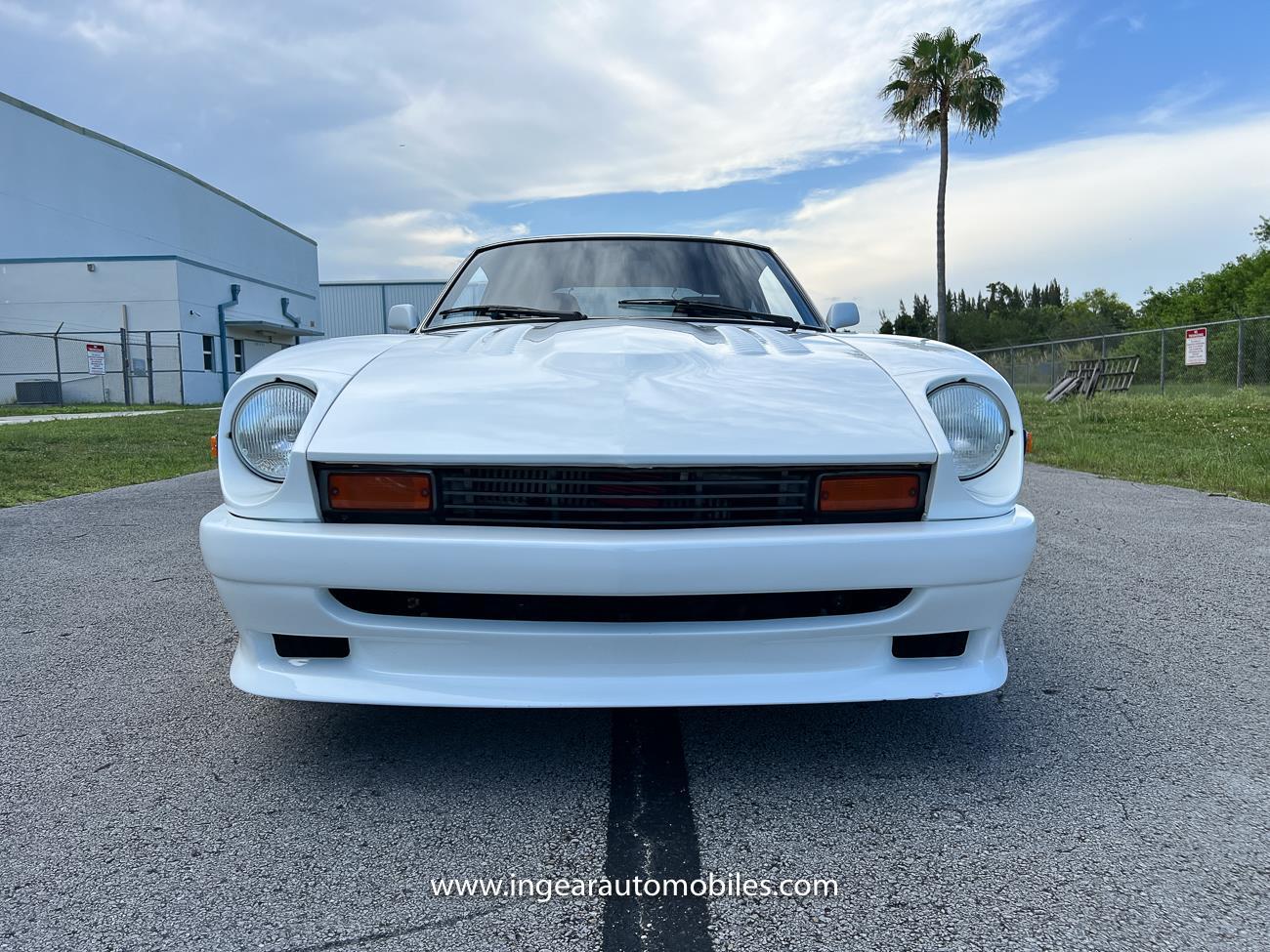 Datsun-Z-Series-1976-coupe-16
