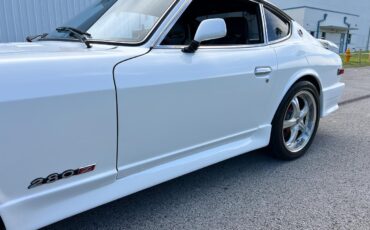 Datsun-Z-Series-1976-coupe-20