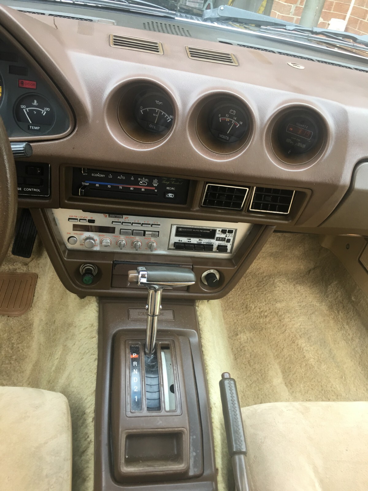 Datsun-Z-Series-1982-Hatchback-19