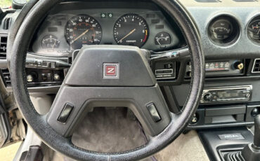 Datsun-Z-Series-1983-Hatchback-13