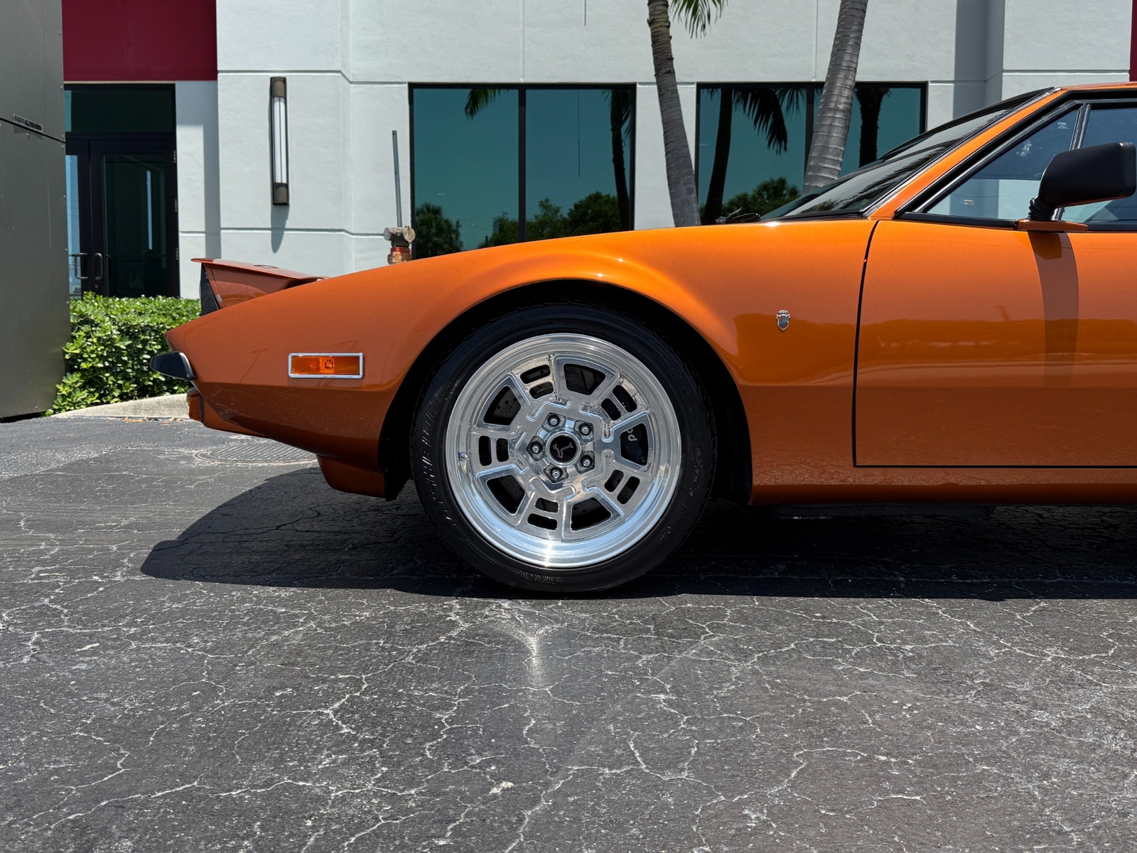 De-Tomaso-Pantera-1974-22