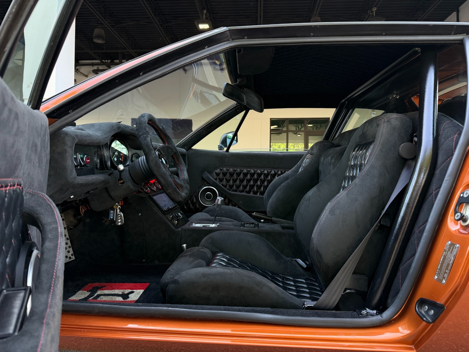 De-Tomaso-Pantera-1974-25