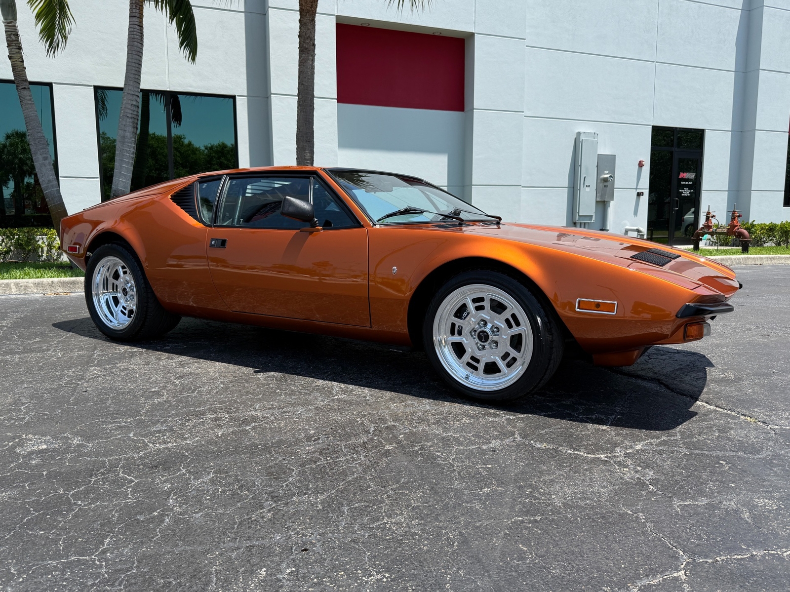 De-Tomaso-Pantera-1974-3