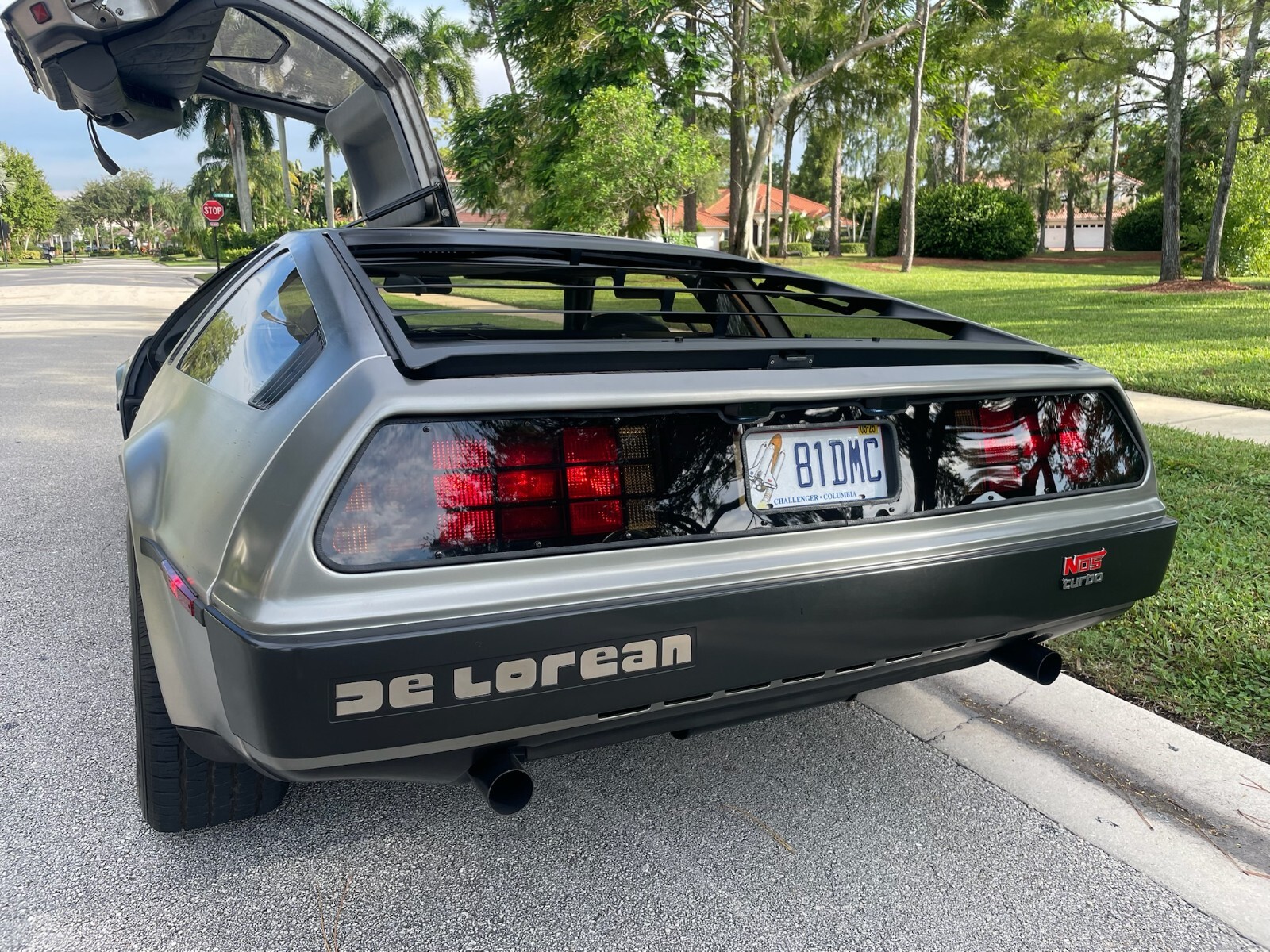 DeLorean-1981-2