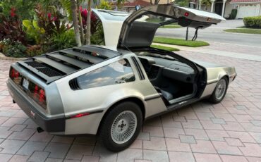 DeLorean-1981-24
