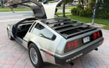 DeLorean-1981-25