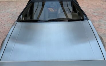 DeLorean-1981-27