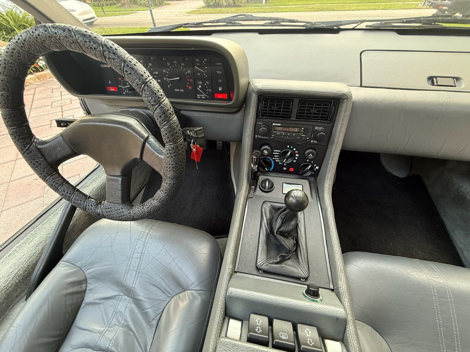 DeLorean-1981-34