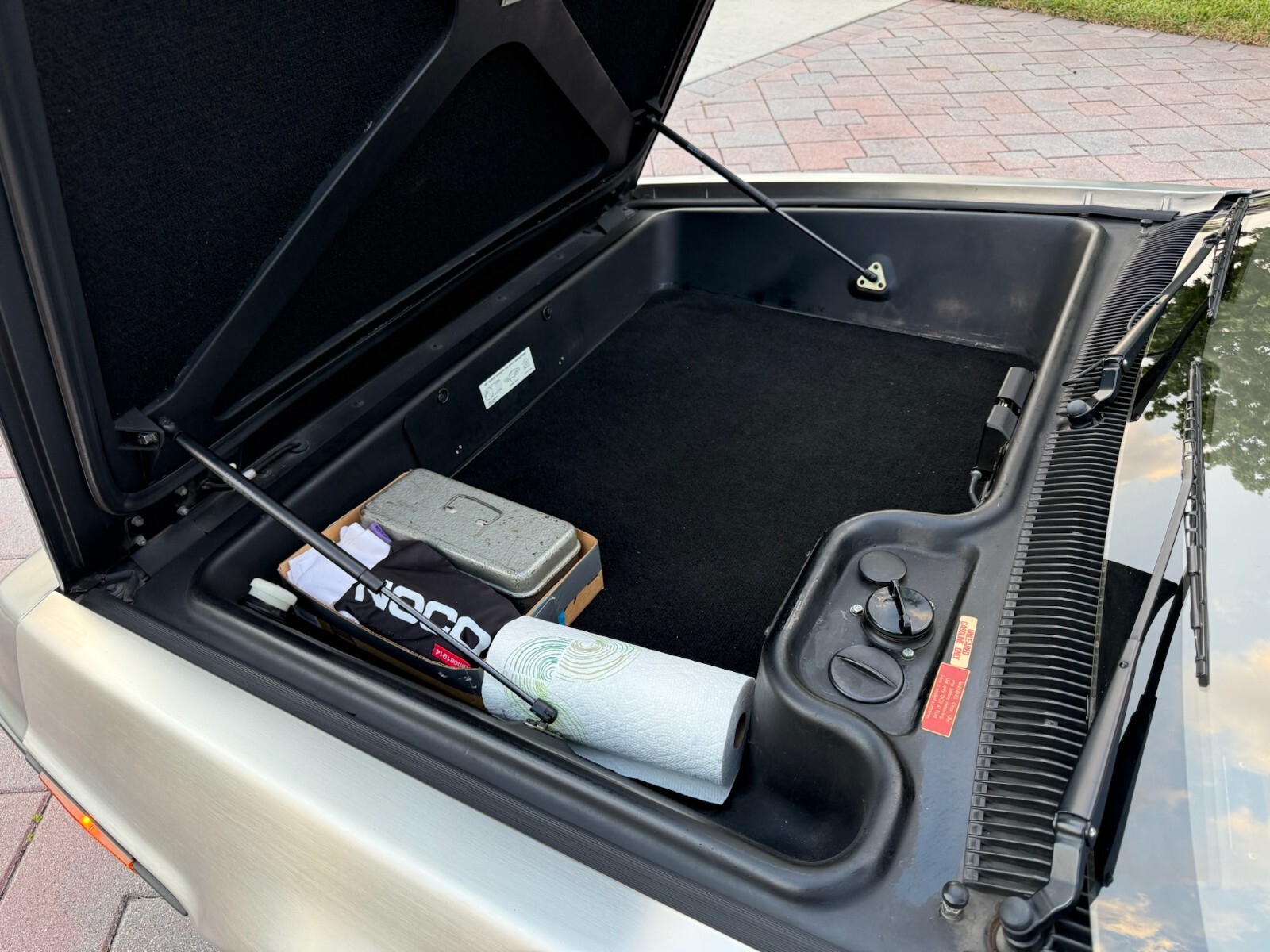 DeLorean-1981-35