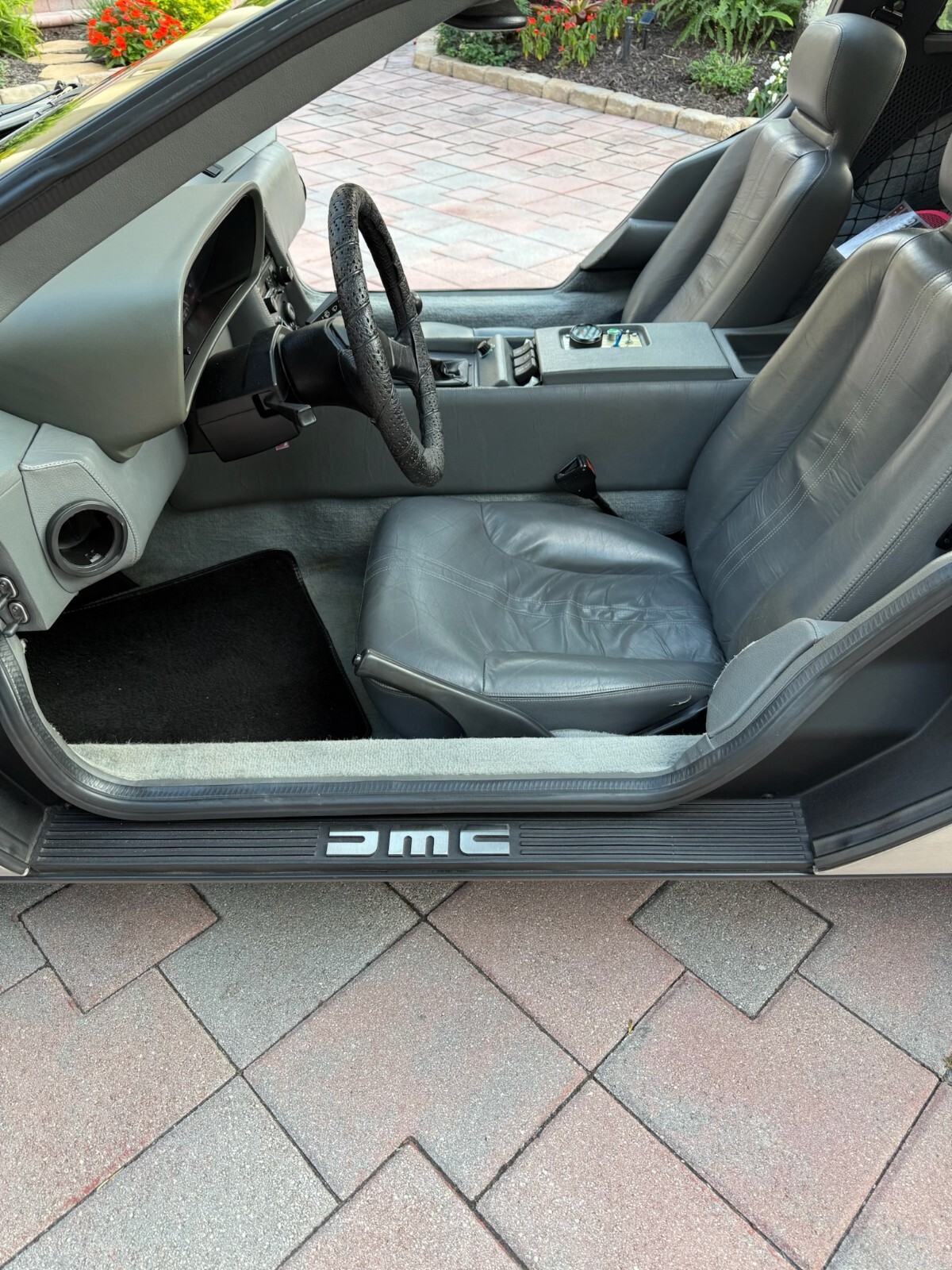 DeLorean-1981-9