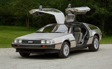 DeLorean-1983