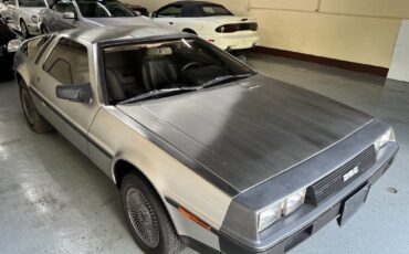 DeLorean-DMC12-1981-Coupe-1