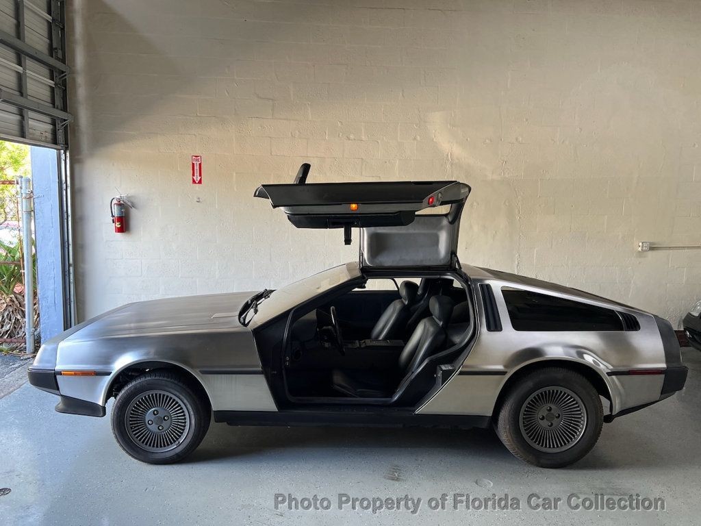 DeLorean-DMC12-1981-Coupe-6