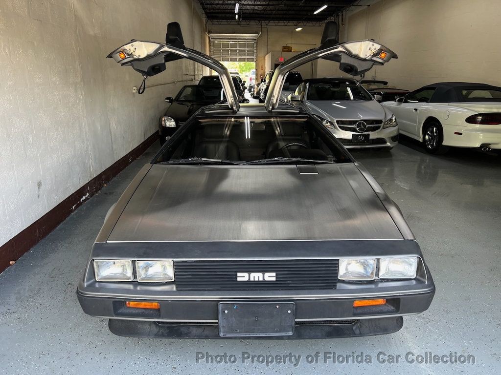 DeLorean-DMC12-1981-Coupe-7