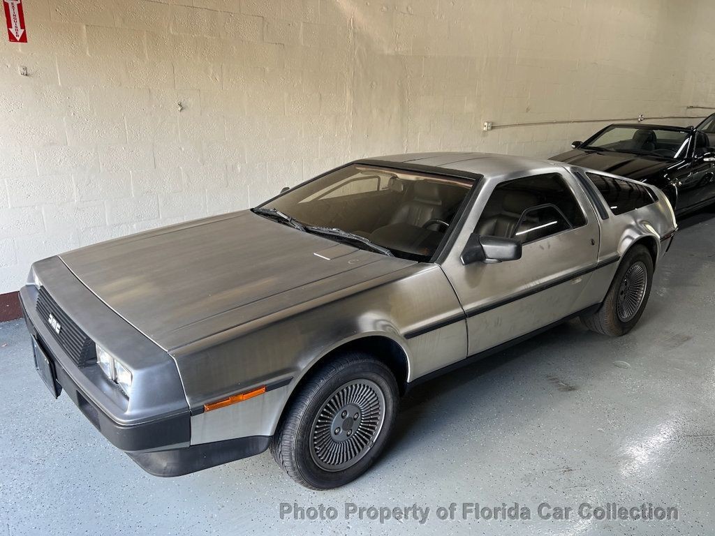 DeLorean-DMC12-1981-Coupe