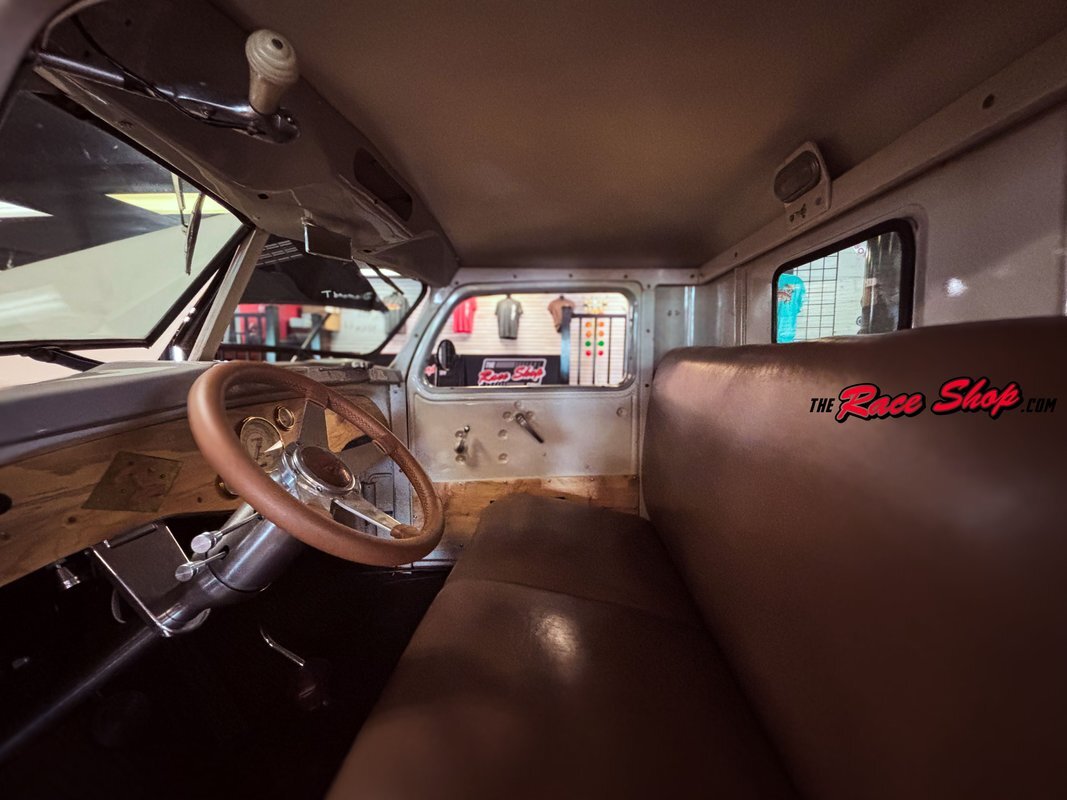 Diamond-T-Truck-1948-Pickup-Truck-14