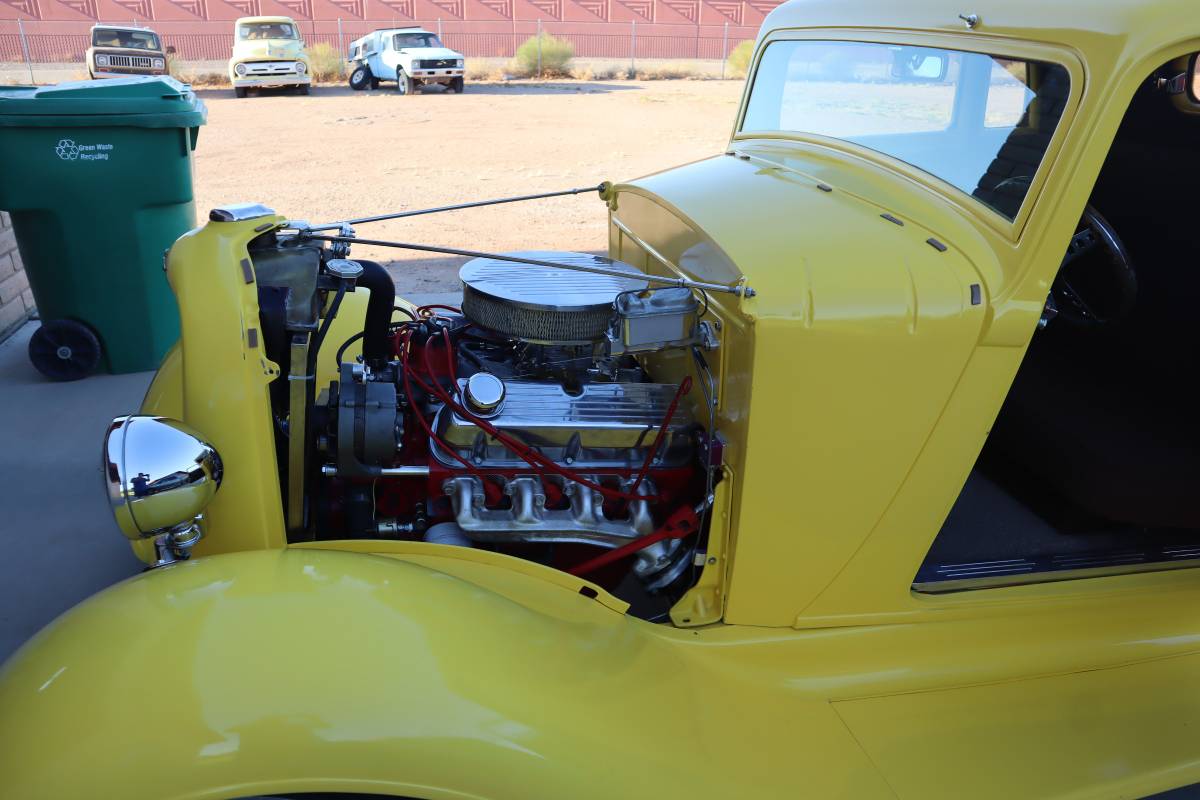 Dodge-1933-yellow-1