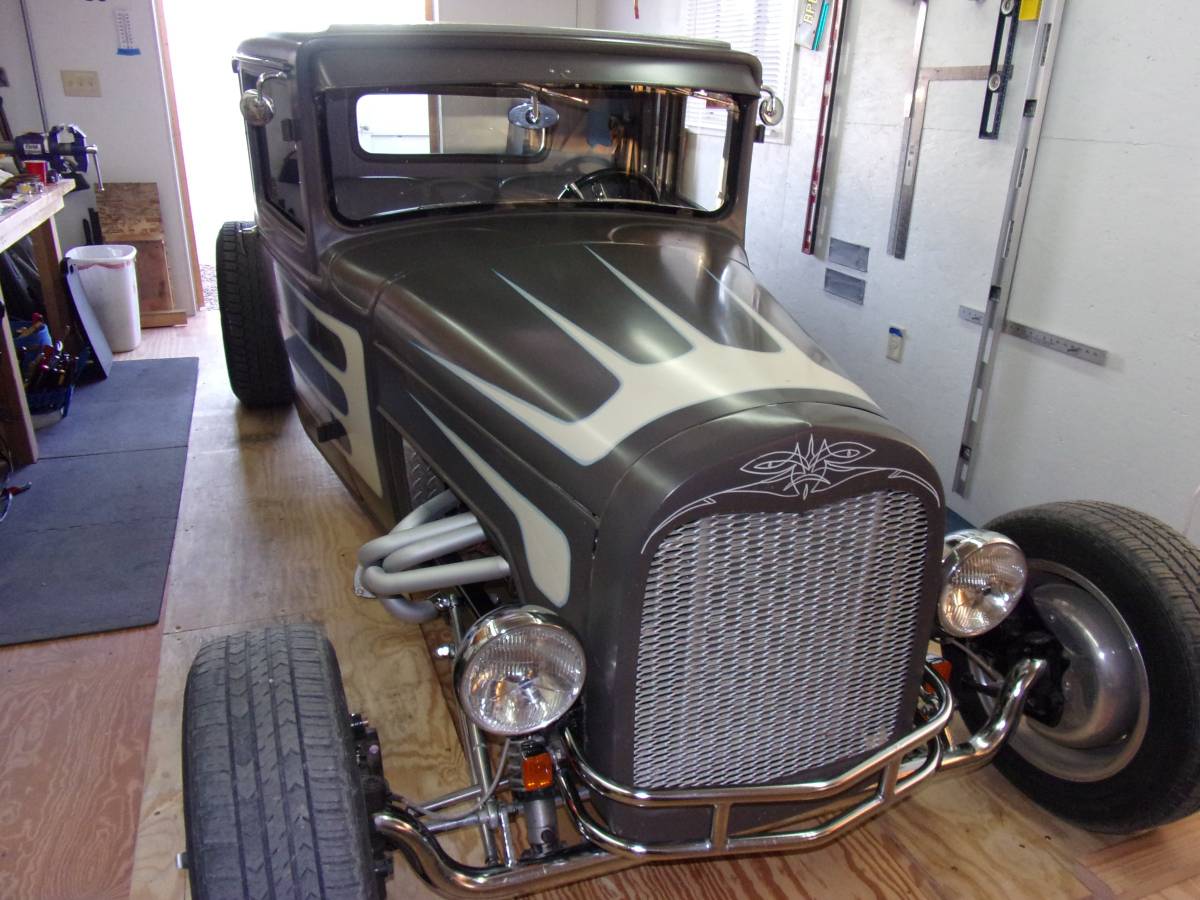 Dodge 5 window street rod  1929 grey