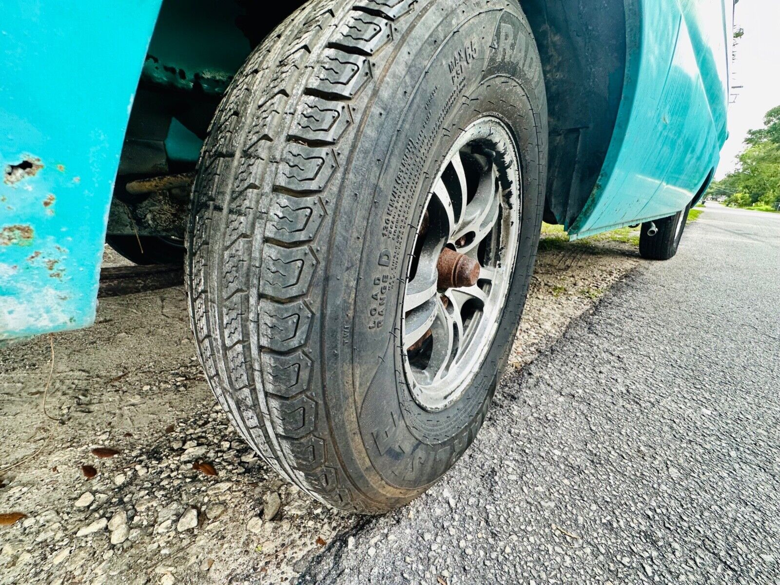 Dodge-A110-1969-Van-Camper-16