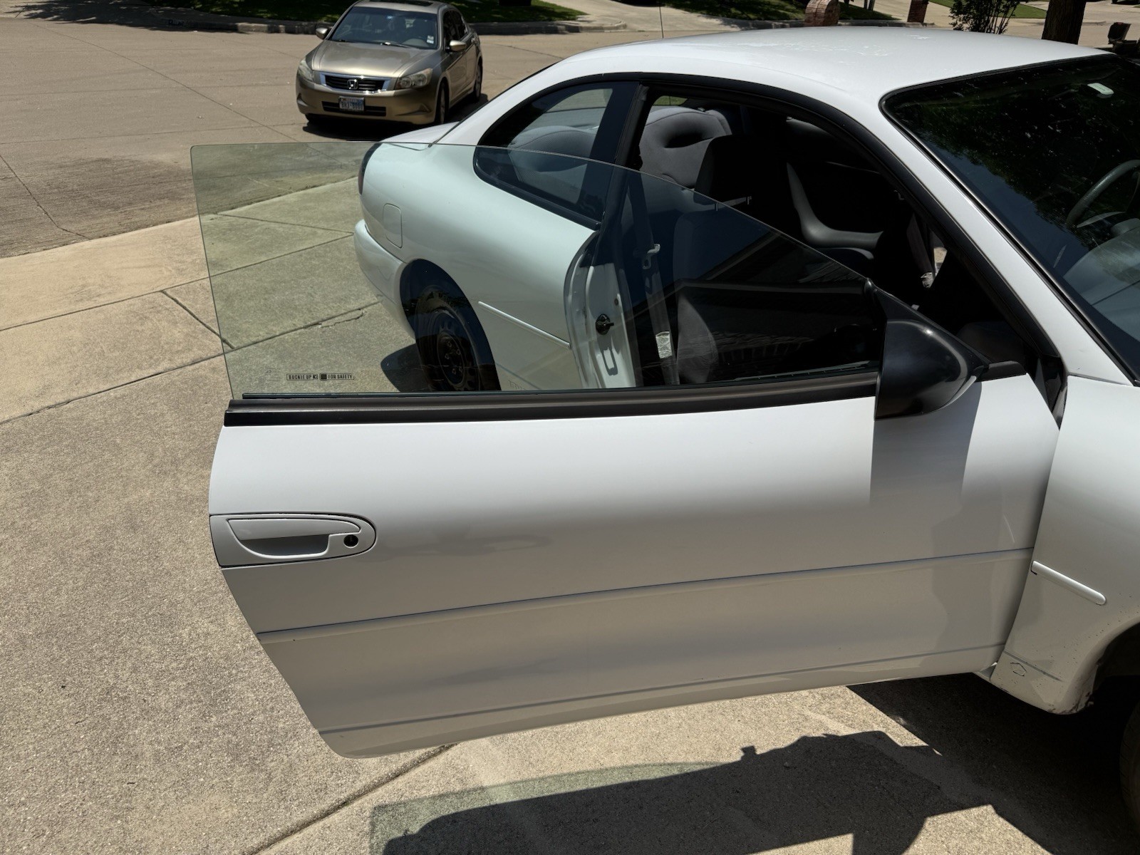 Dodge-Avenger-1995-Coupe-4