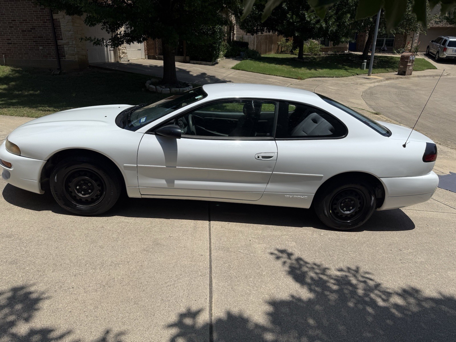 Dodge-Avenger-1995-Coupe-9