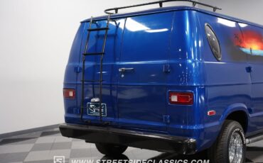 Dodge-B200-1976-Van-26