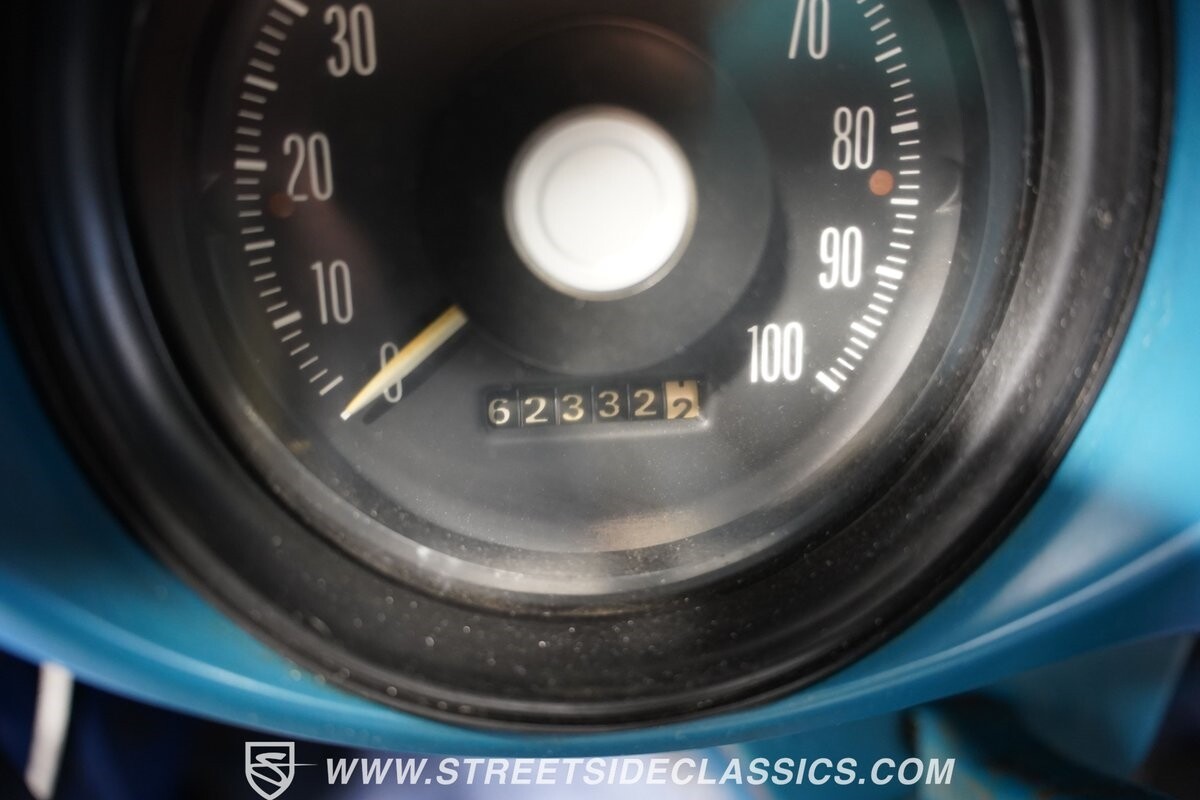 Dodge-B200-1976-Van-39