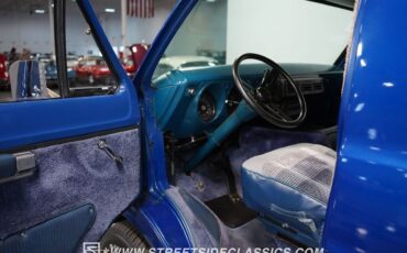 Dodge-B200-1976-Van-4