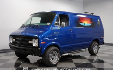 Dodge-B200-1976-Van-5