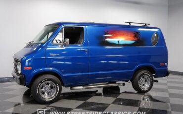 Dodge-B200-1976-Van-6