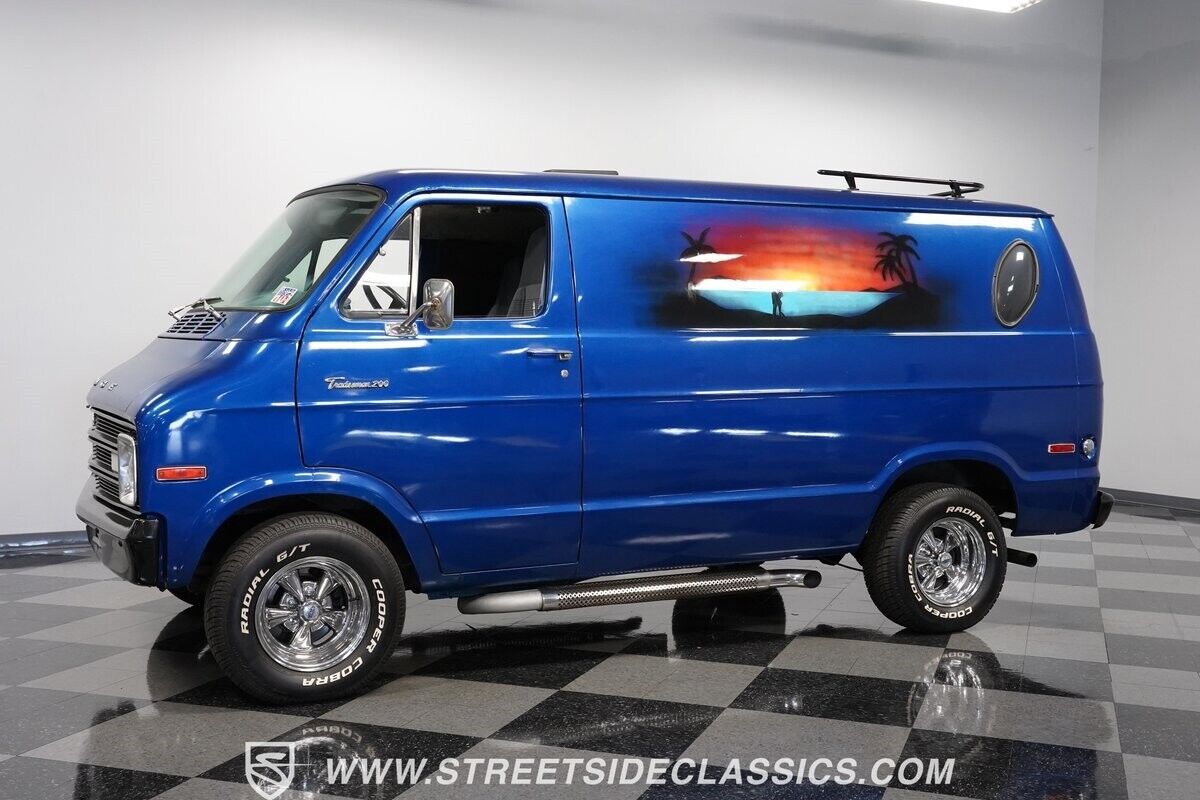 Dodge-B200-1976-Van-6