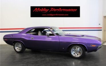 Dodge-CHALLENGER-360-V8-4-SPD-1971-COUPE-1