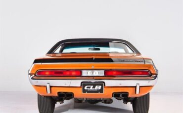 Dodge-Challenger-1970-3