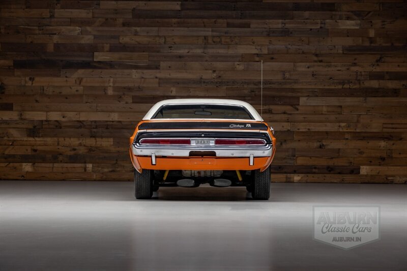 Dodge-Challenger-1970-3