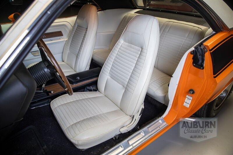 Dodge-Challenger-1970-30