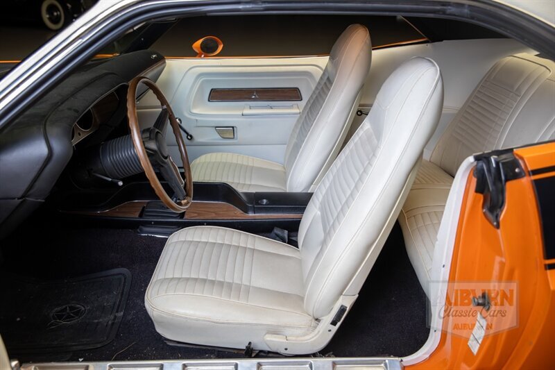 Dodge-Challenger-1970-31