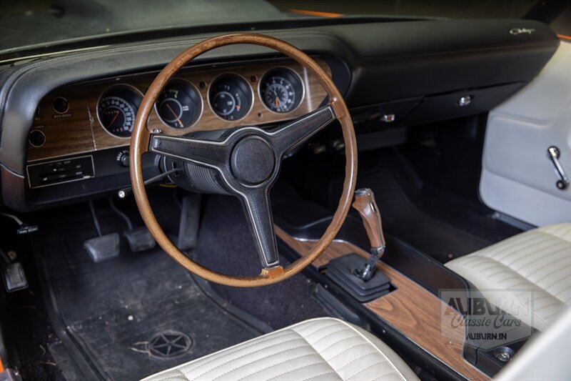 Dodge-Challenger-1970-32