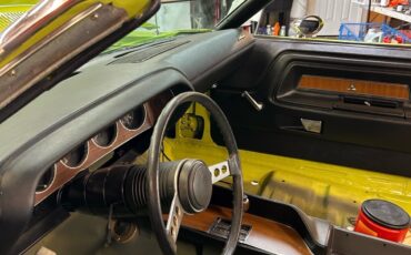 Dodge-Challenger-1970-Convertible-10