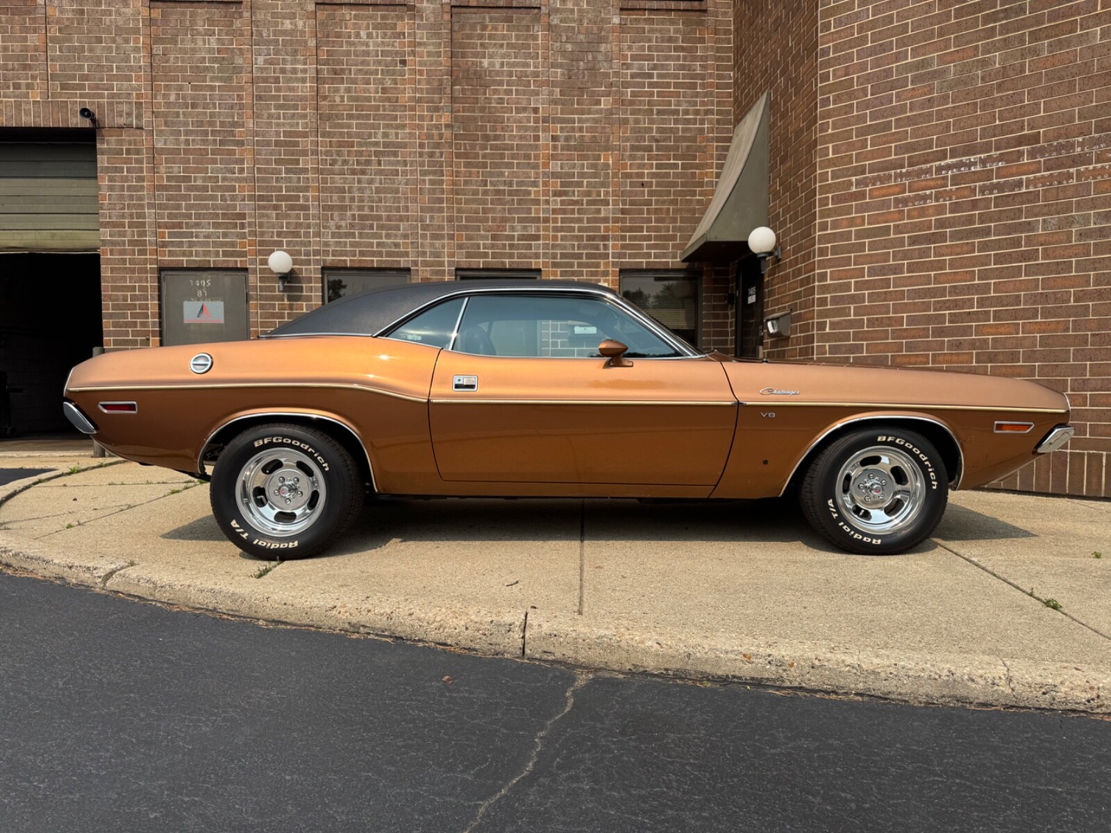Dodge-Challenger-1970-Coupe-10