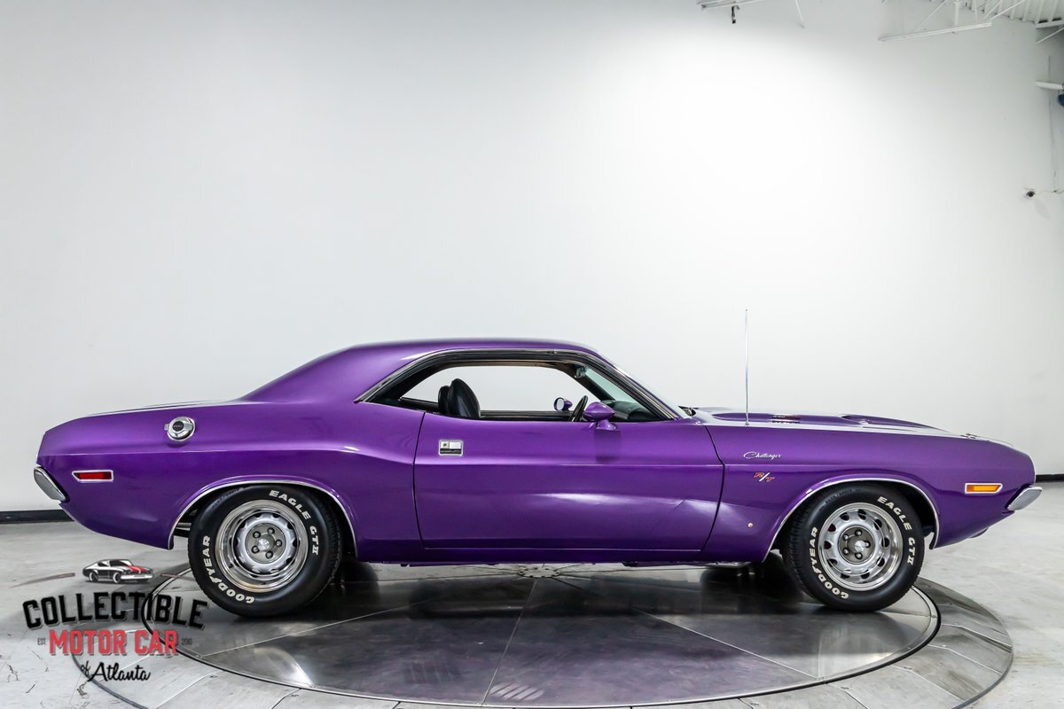 Dodge-Challenger-1970-Coupe-15