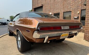 Dodge-Challenger-1970-Coupe-4