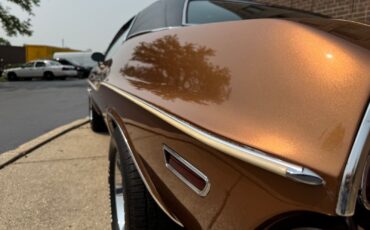 Dodge-Challenger-1970-Coupe-5
