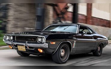Dodge-Challenger-1970-black-12