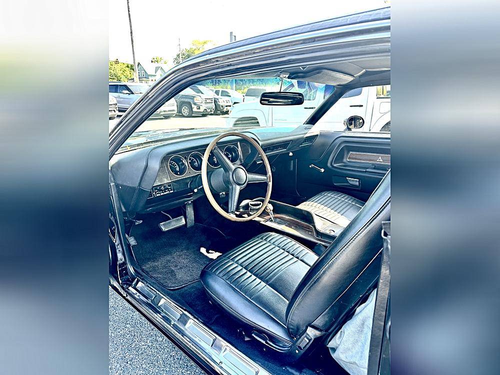 Dodge-Challenger-1970-black-8