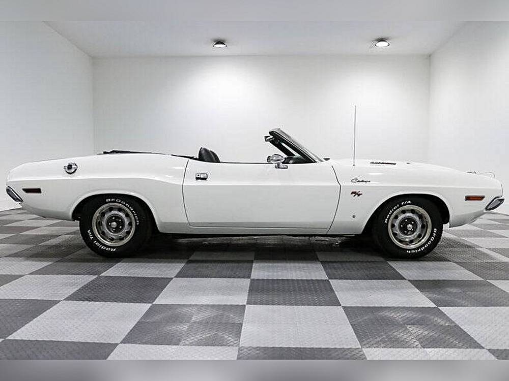 Dodge-Challenger-1970-white-10