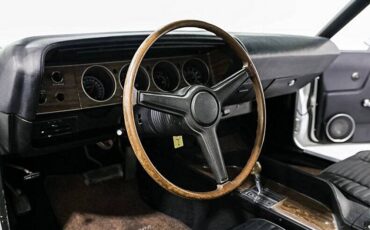 Dodge-Challenger-1970-white-16