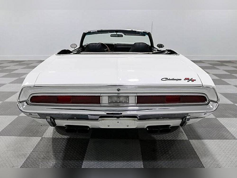 Dodge-Challenger-1970-white-7